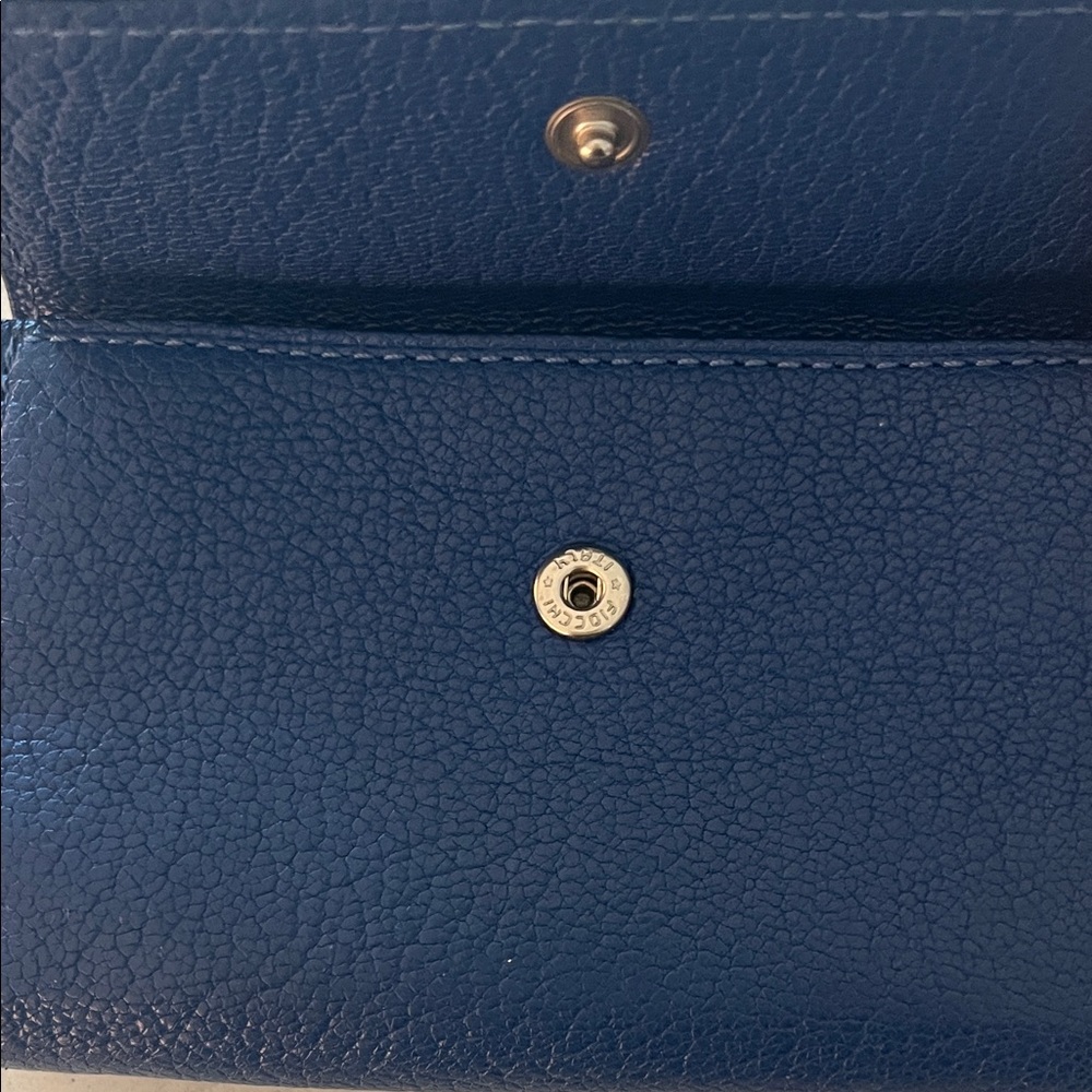 TUMI Wallet  Luxury Brand Navy Leather Trifold Wallet - Picture 5 of 6